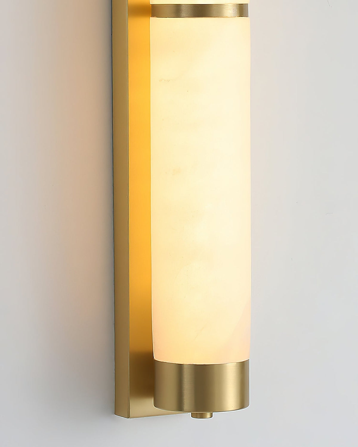 Alvion albasten wandlamp