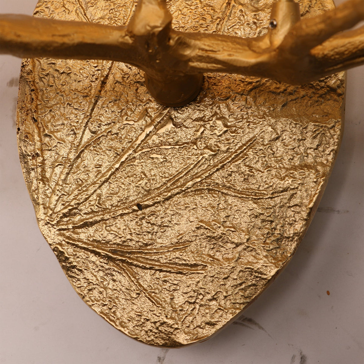 Auriira blad tak messing wandlamp
