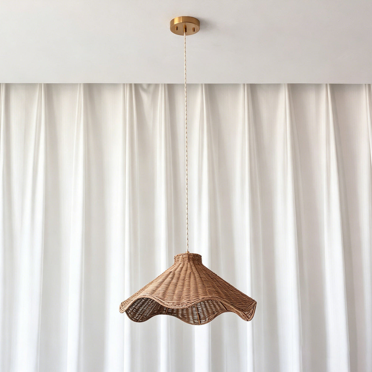 Wavelle sculpturale hanglamp van gespleten rotan