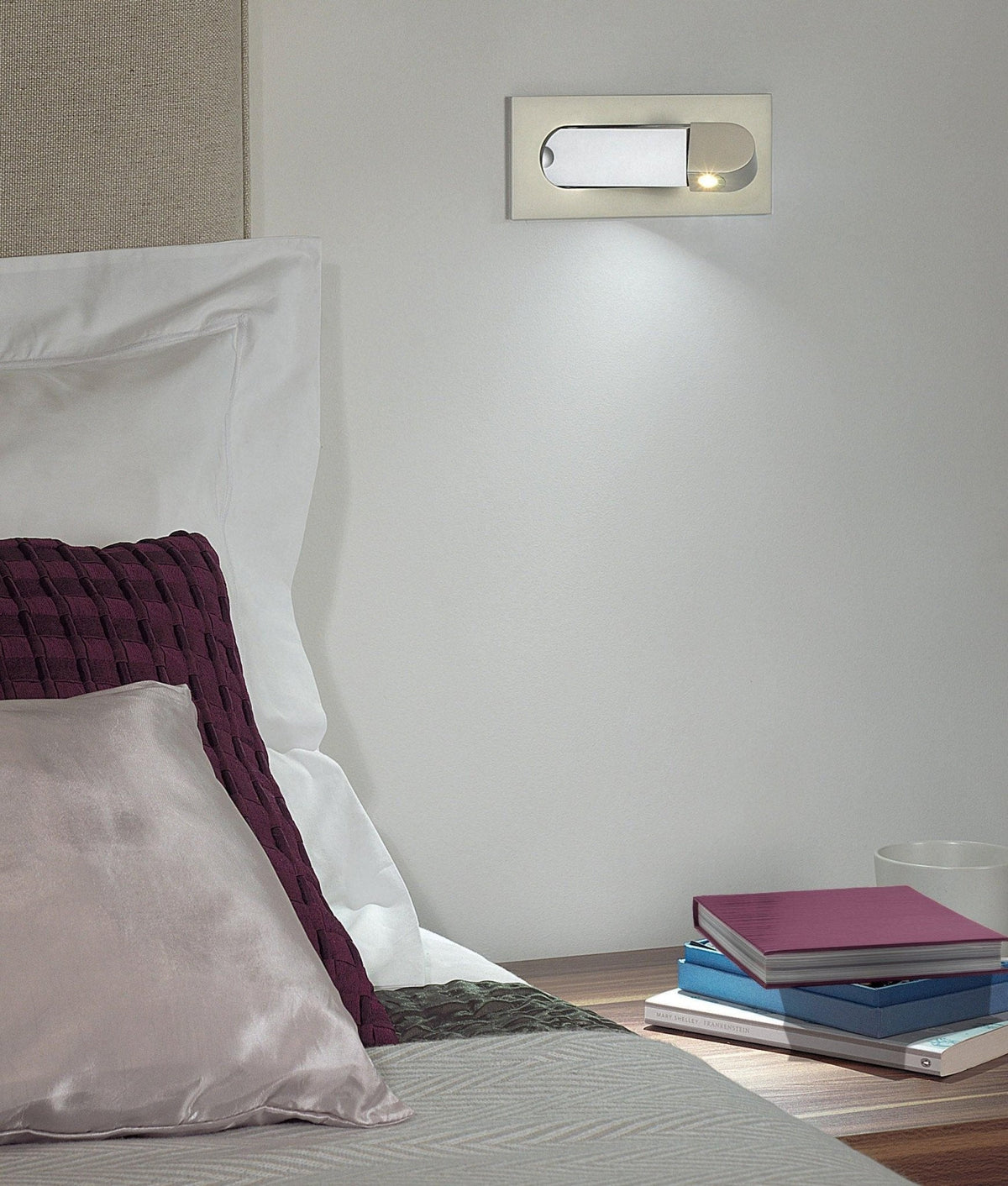 Lumisiella verstelbare moderne ledleeslamp voor naast het bed