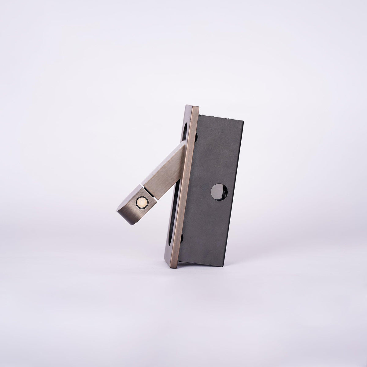 Lumisiella verstelbare moderne ledleeslamp voor naast het bed
