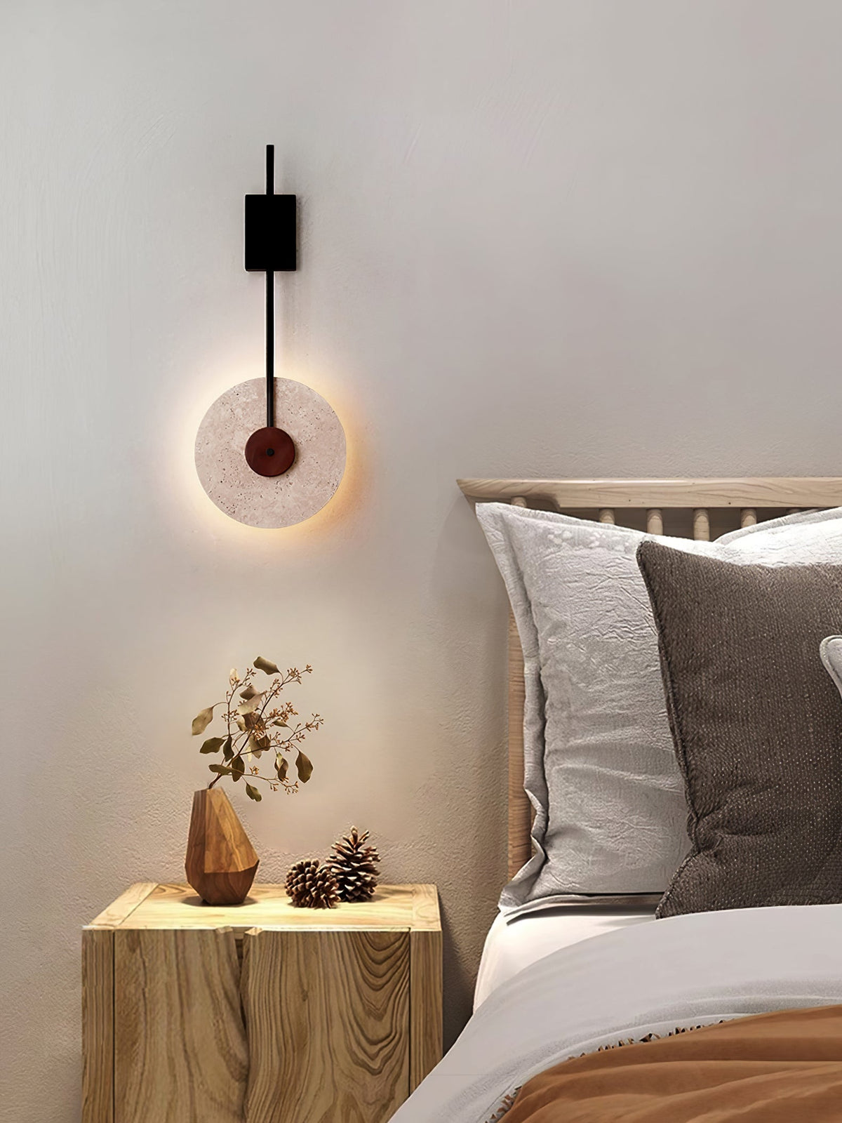 Elysia wandlamp in Geel travertin