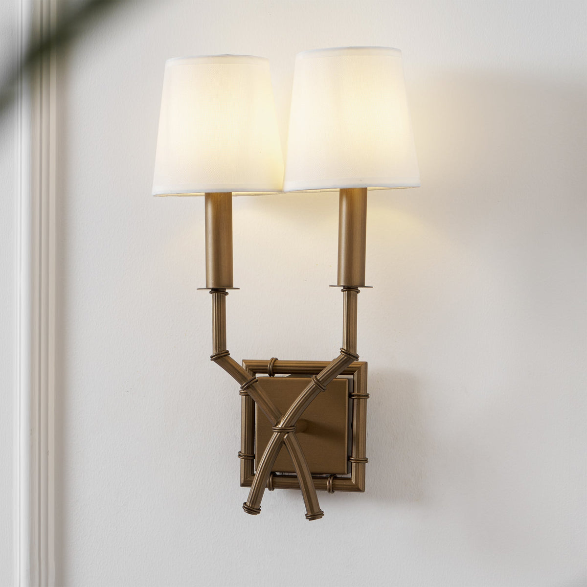 Yelp wandlamp