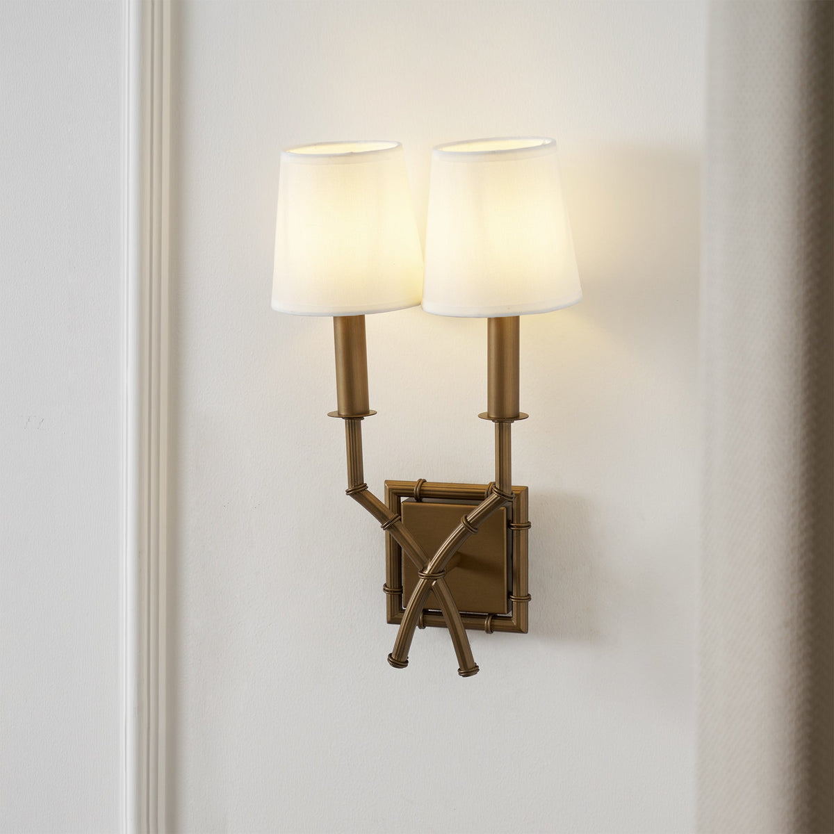 Yelp wandlamp