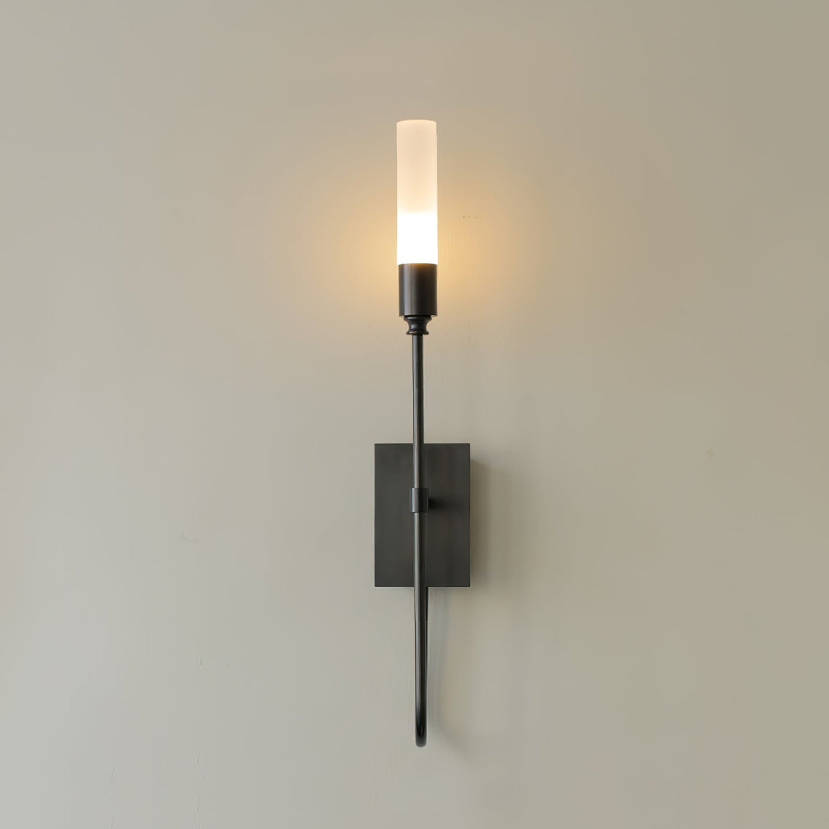 Yvori wandlamp met dubbele staaf minimalistisch