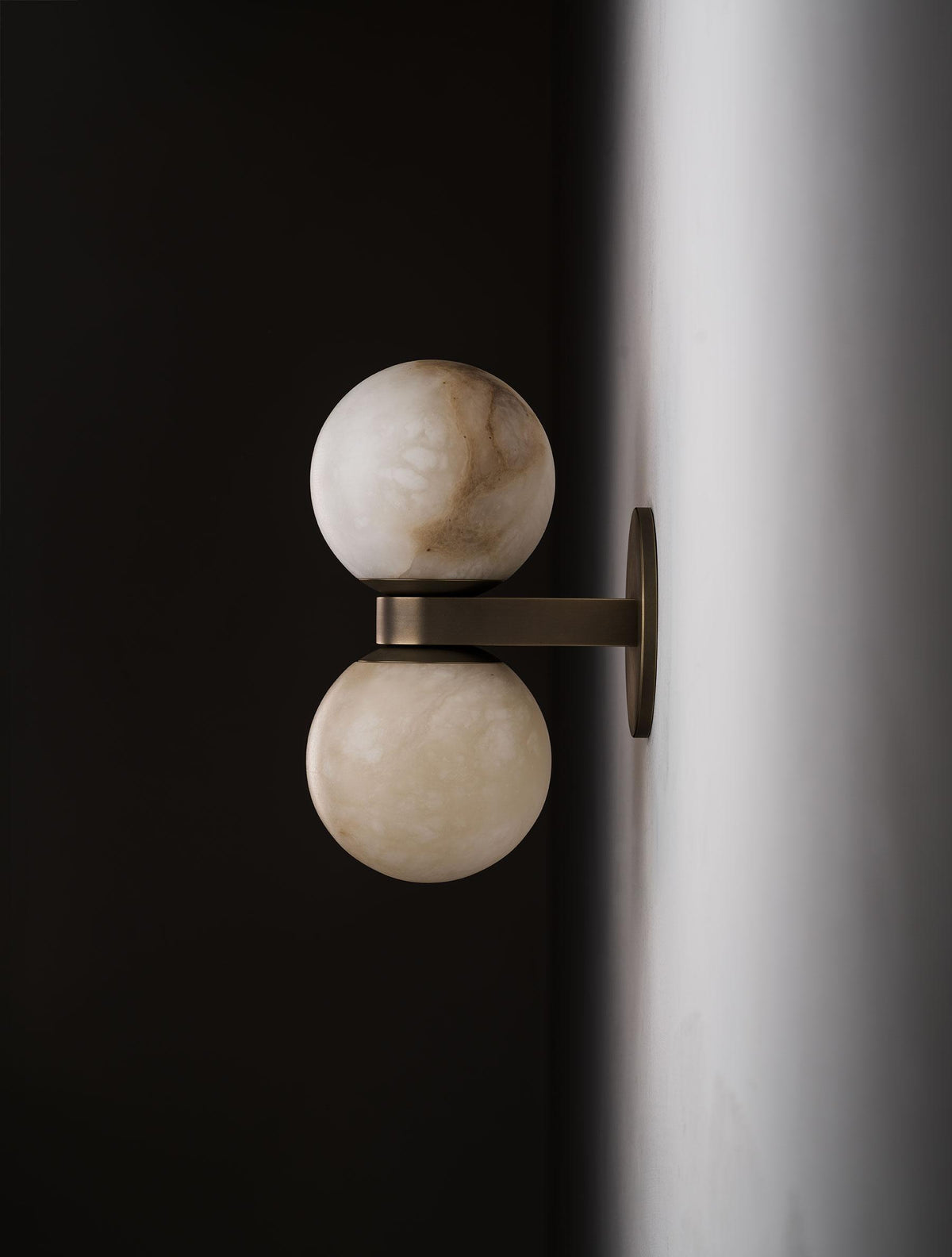 Lush bollen albasten wandlamp