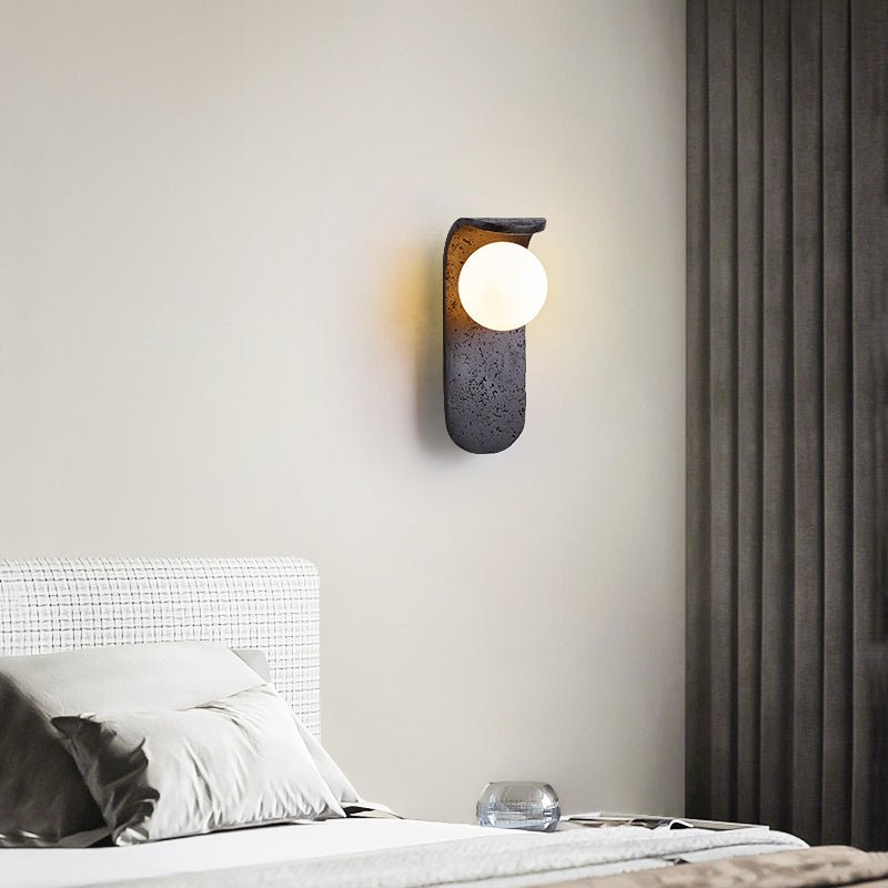 Serelora zwarte travertin wandlamp