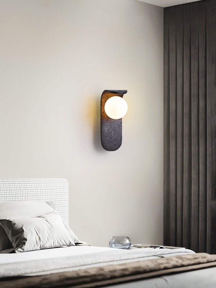 Serelora zwarte travertin wandlamp