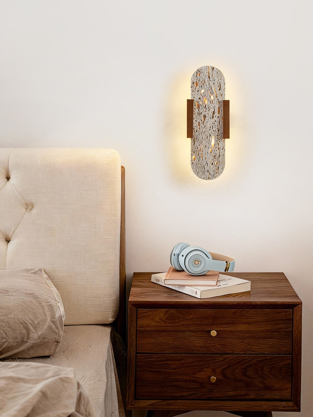 Seroaria wandlamp in Geel travertin met Walnootkleur