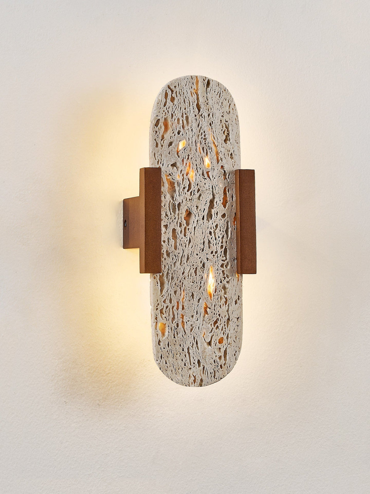Seroaria wandlamp in Geel travertin met Walnootkleur