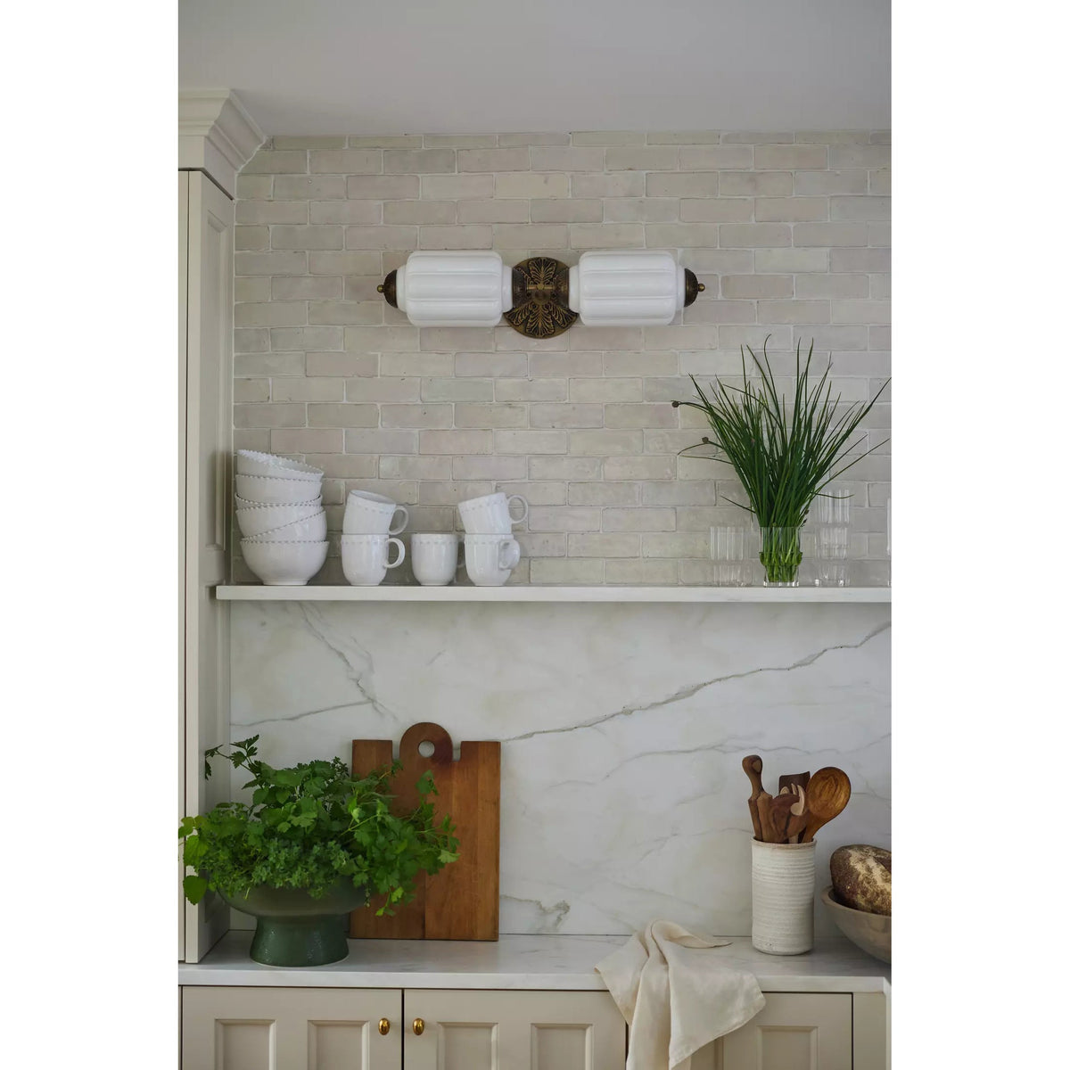 Belvaria wandlamp scallop entree
