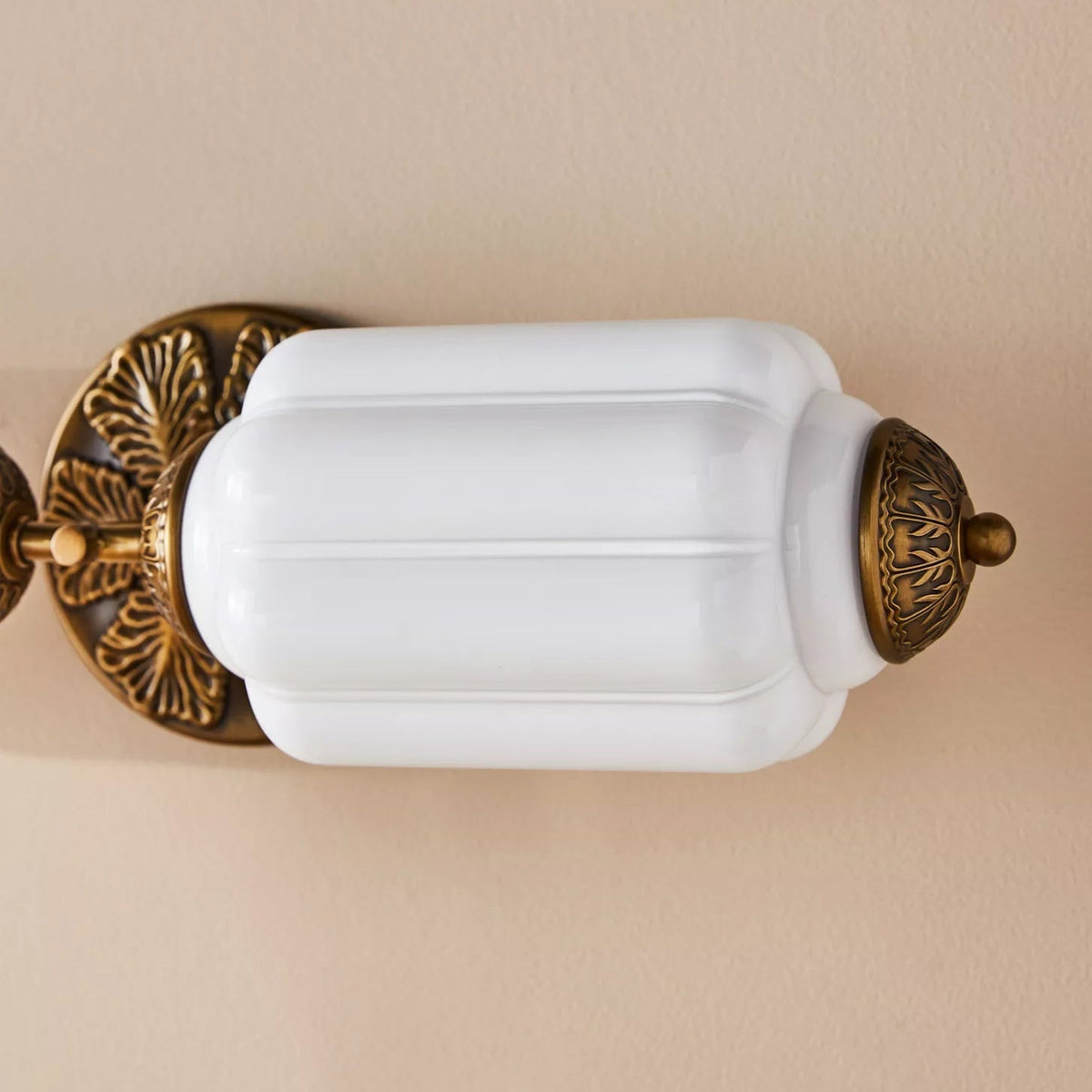 Belvaria wandlamp scallop entree