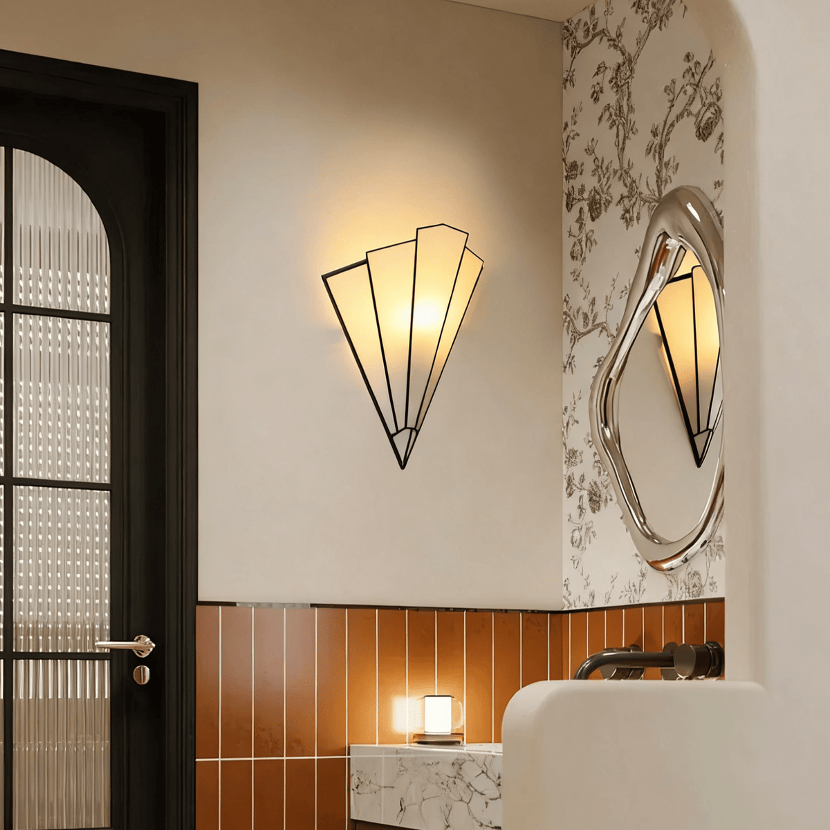 Lila Deco wandlamp