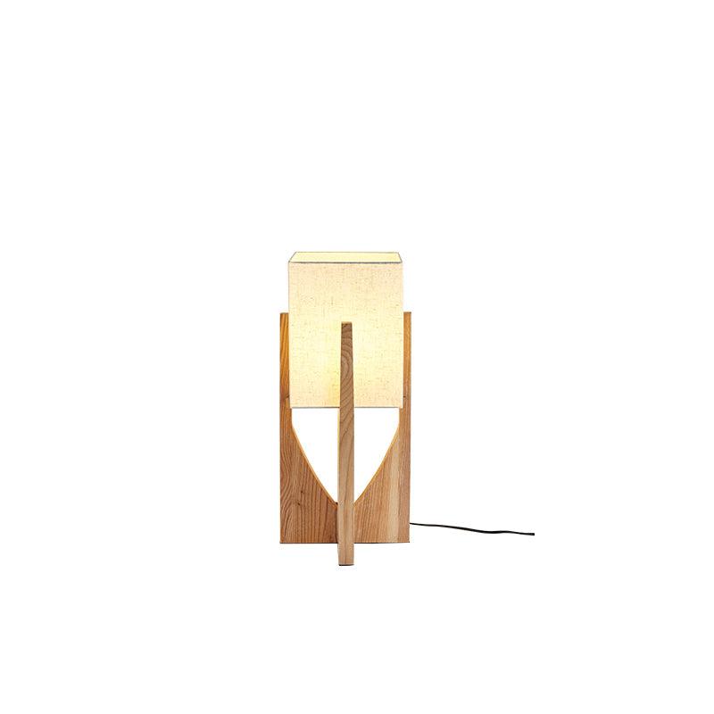 Syleia vloerlamp van hout modern