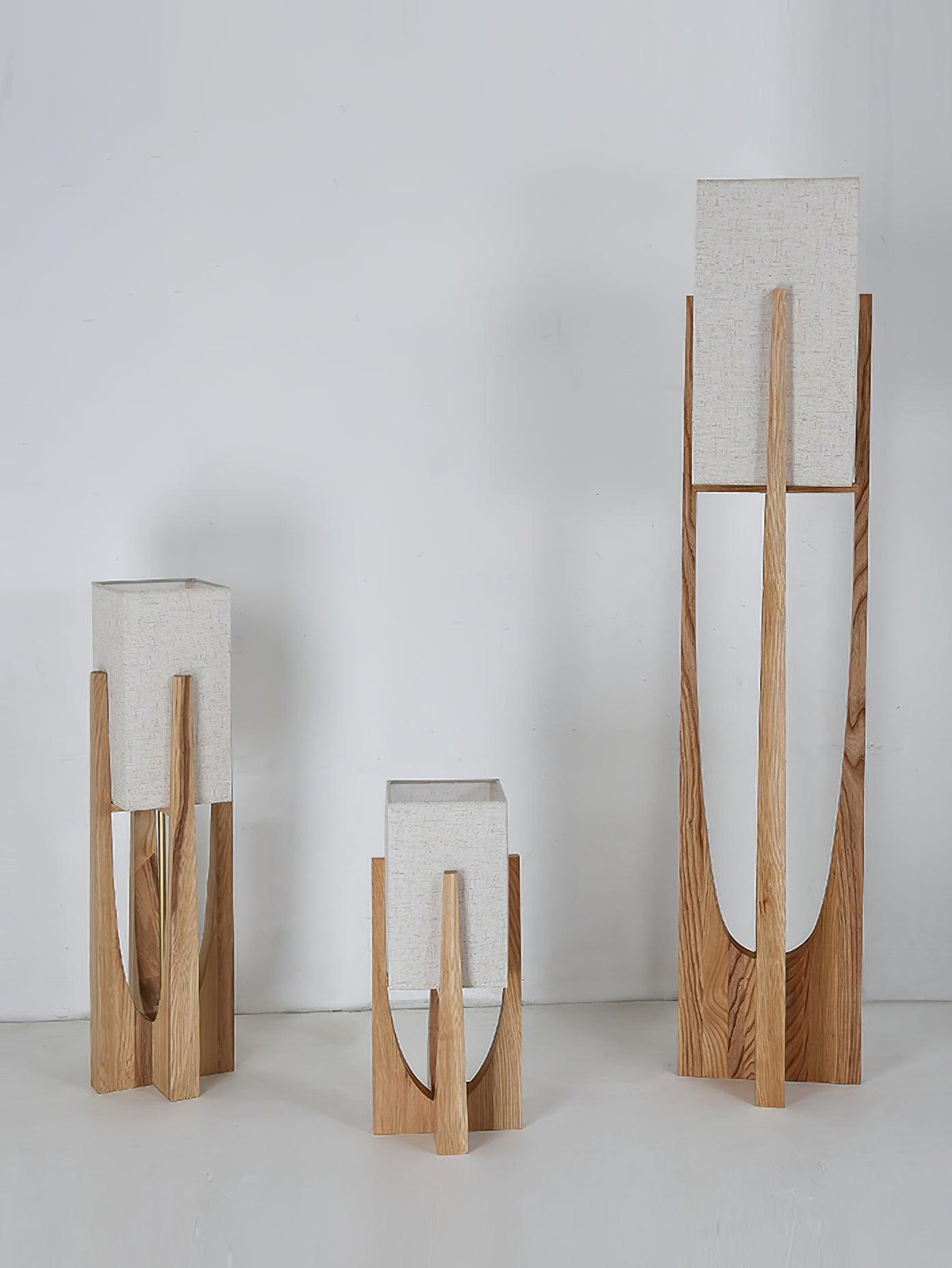 Syleia vloerlamp van hout modern