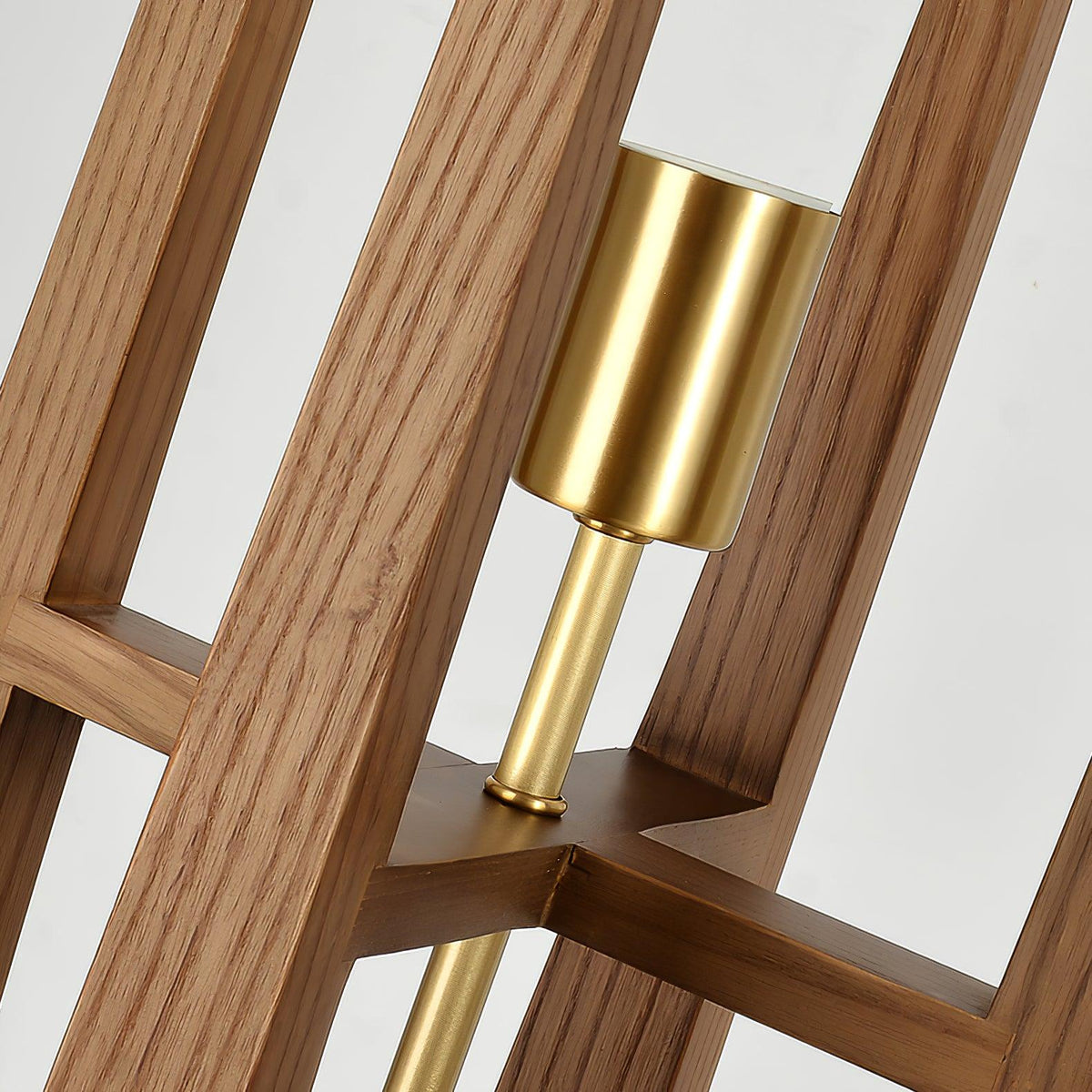 Syleia vloerlamp van hout modern