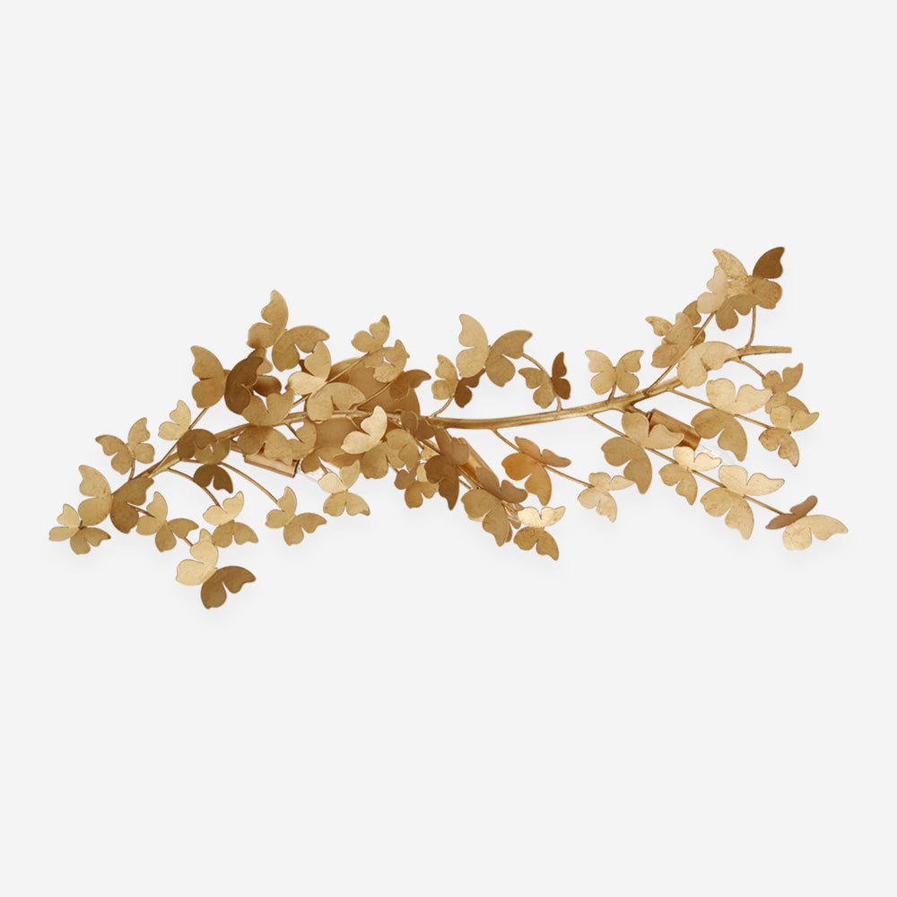 Gina wandlamp met decoratieve goudkleurige vlinders op takken