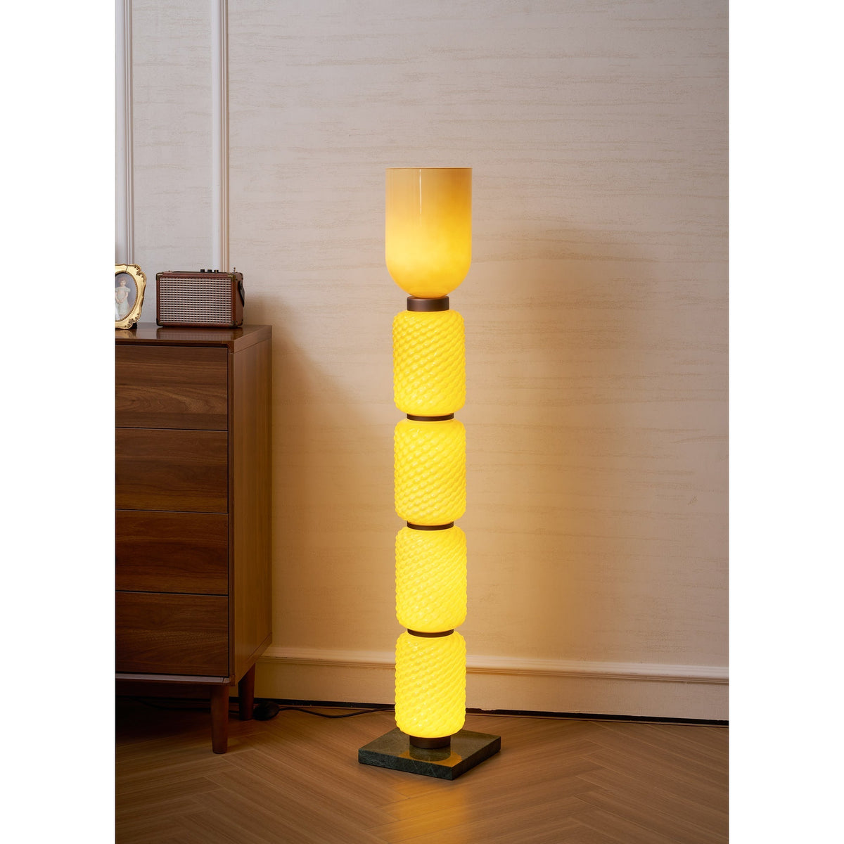 Ficupala vloerlamp