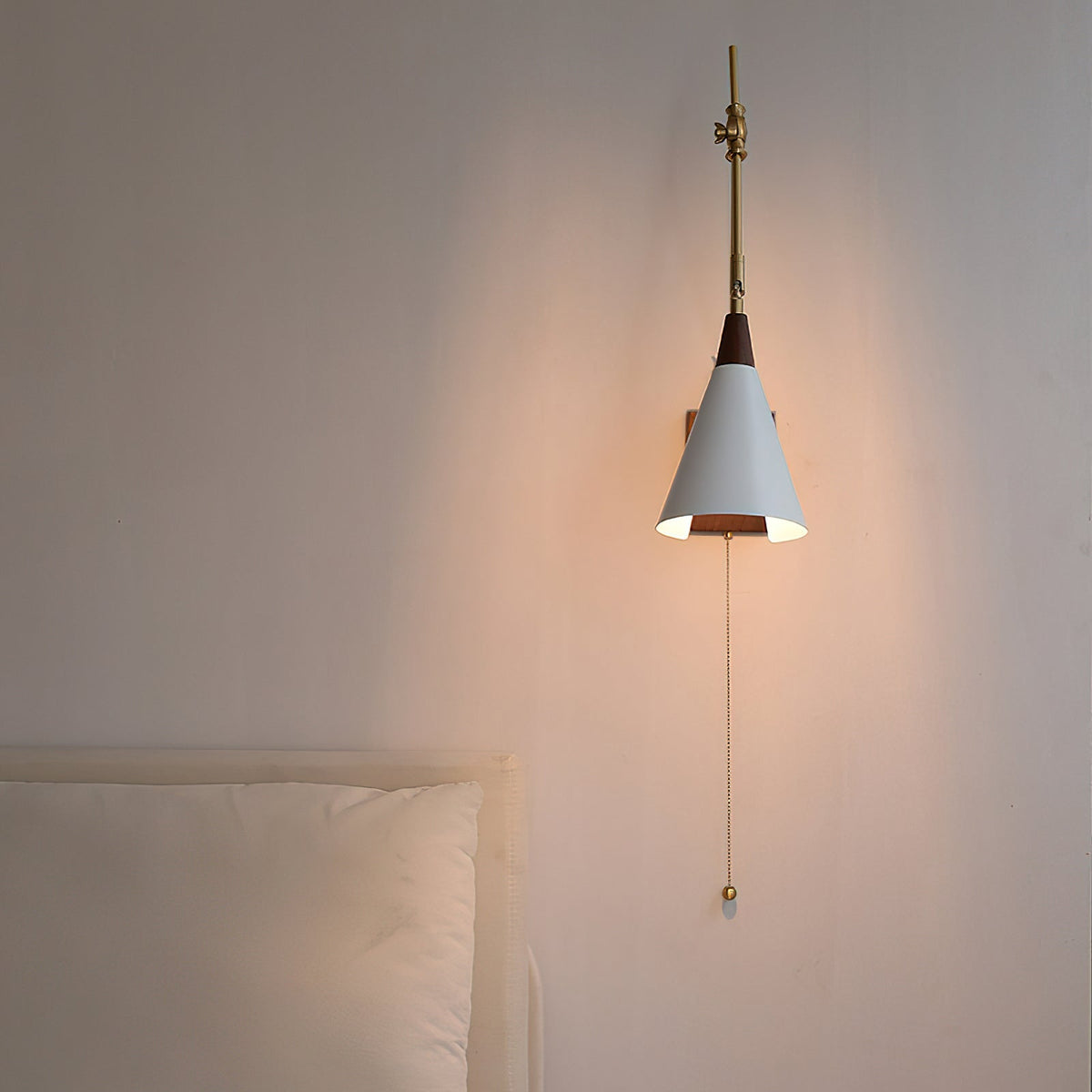 Laurent Swing Arm wandlamp