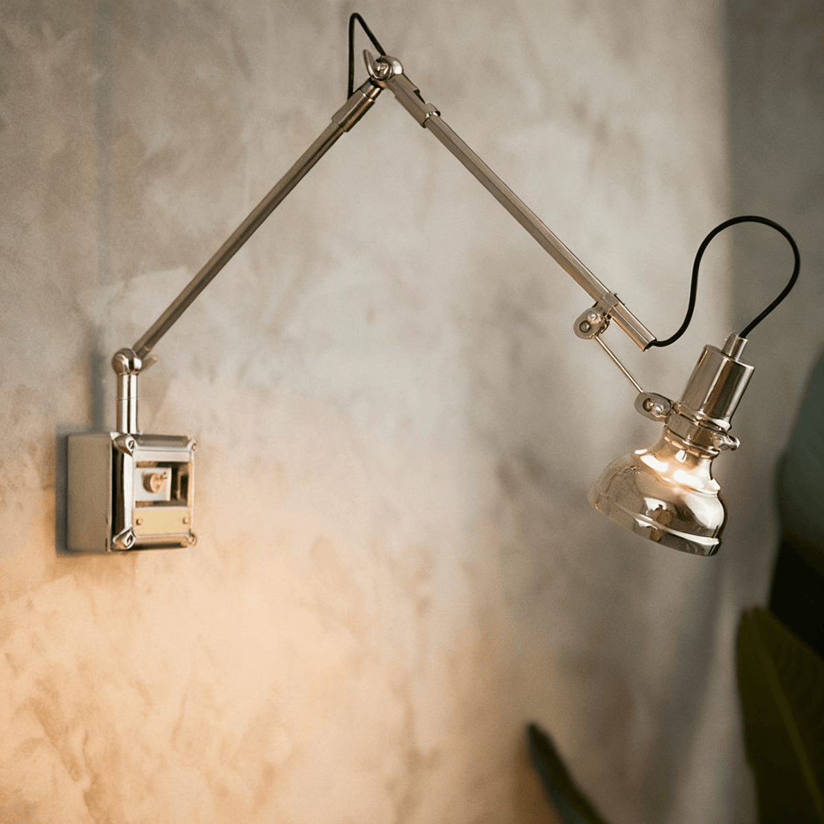 Rue Arm wandlamp