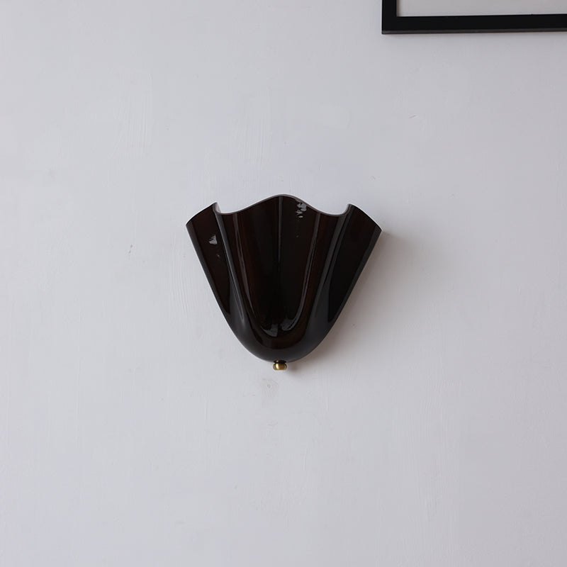 Veleina wandlamp met glazen kap