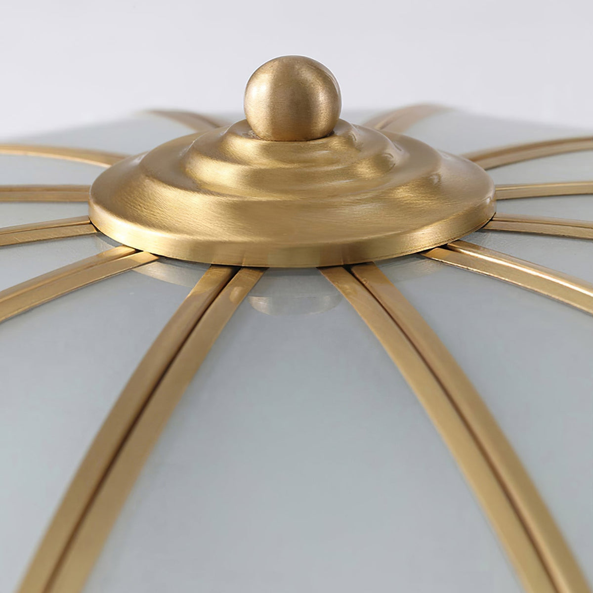 Eiroria Bloemvormige plafondlamp van messing met glas