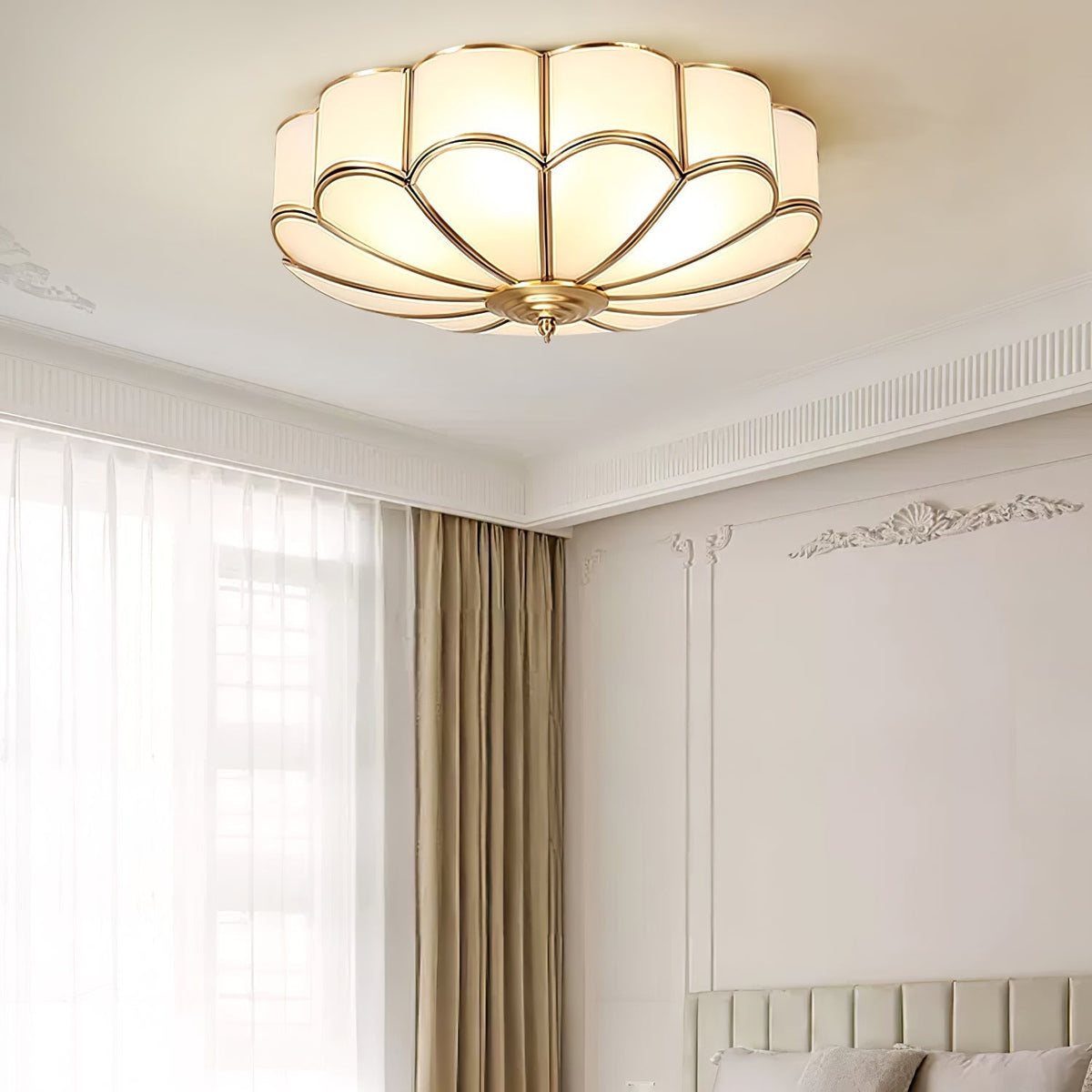Velenena plafondlamp bloemvormig glas messing