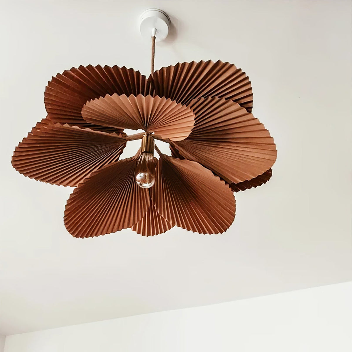 Wilto hanglamp lotusblad van gevouwen papier met bloemvorm
