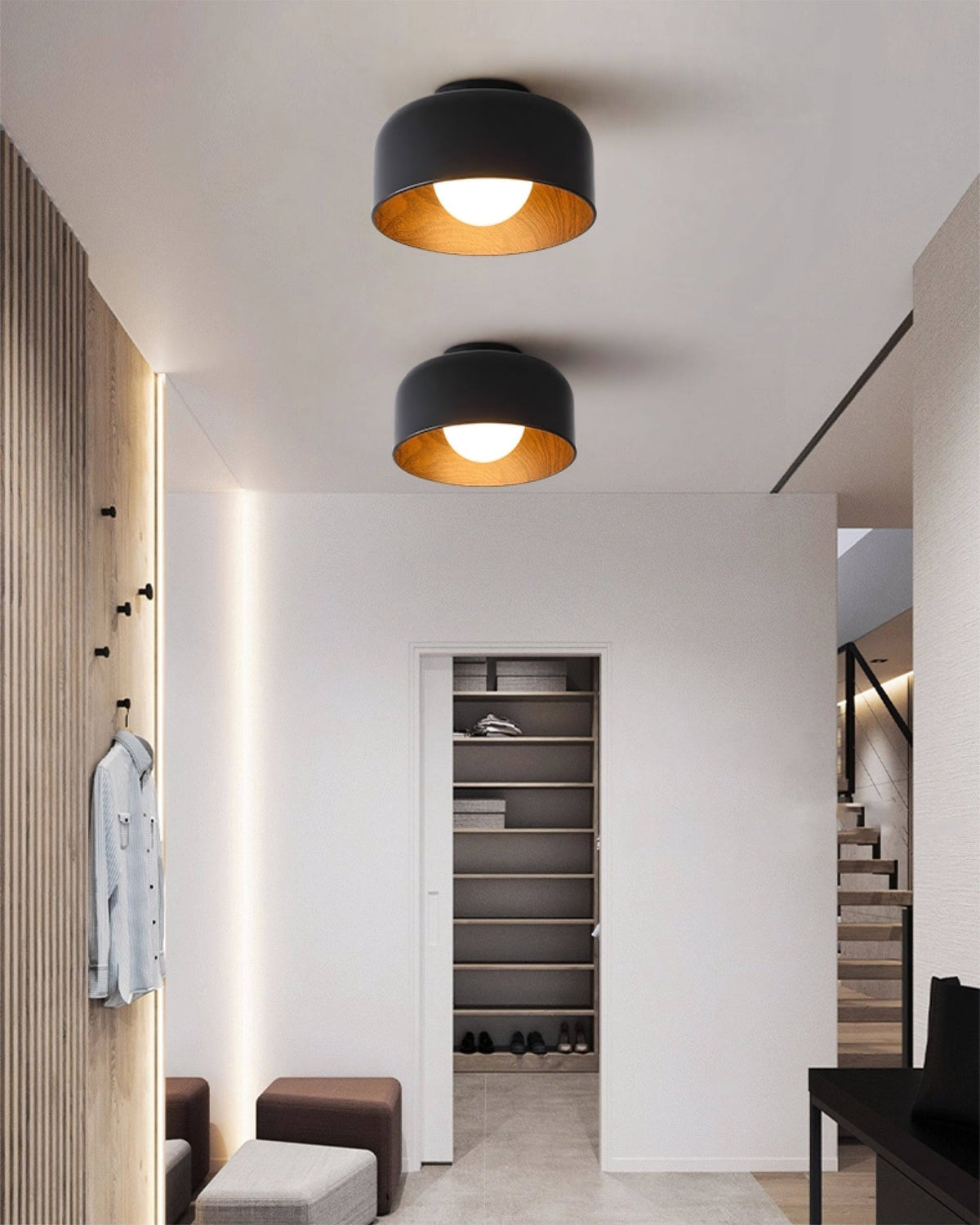 Vanden plafondlamp met walnootkleurige afwerking