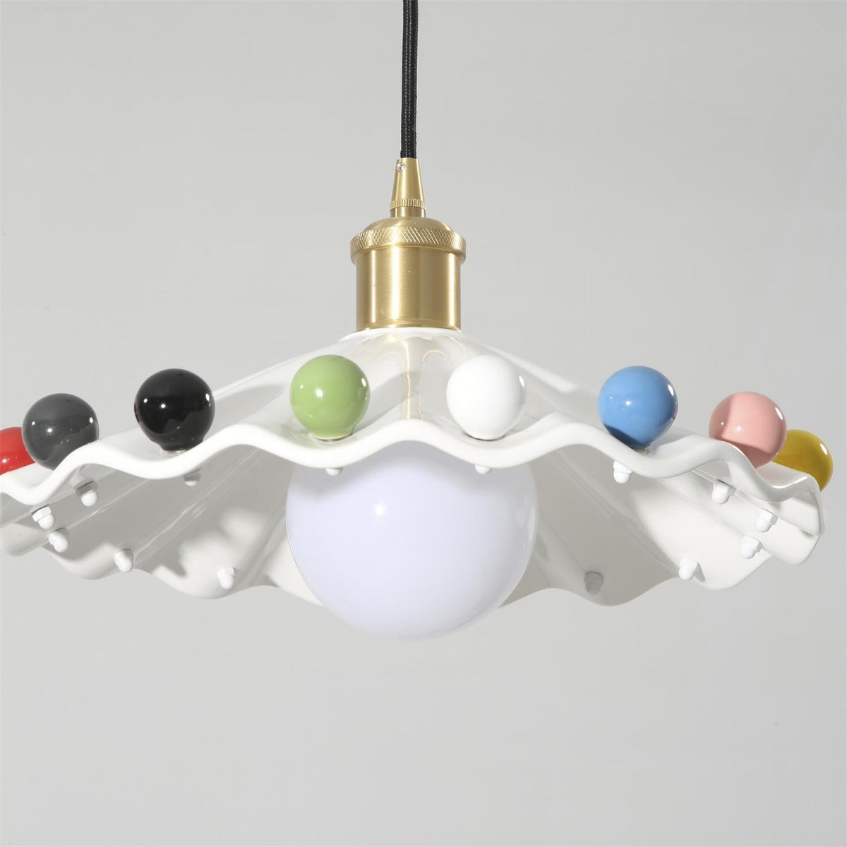 Solvira hanglamp met golfvormige keramische kap