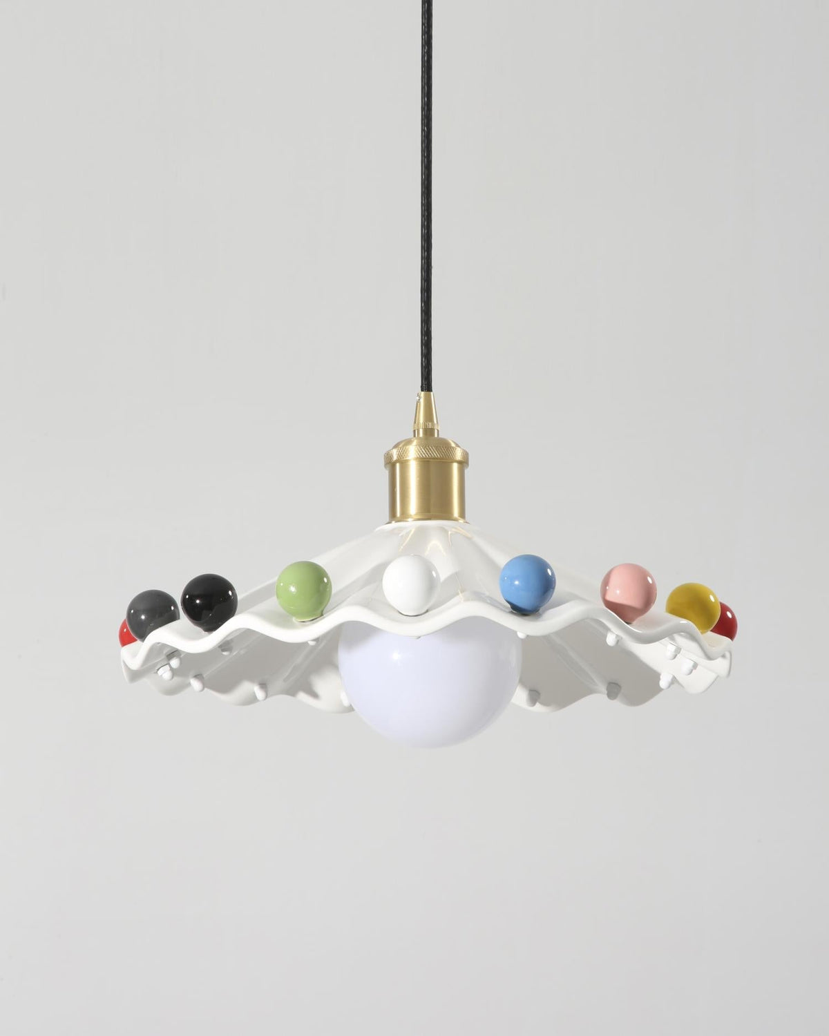 Solvira hanglamp met golfvormige keramische kap
