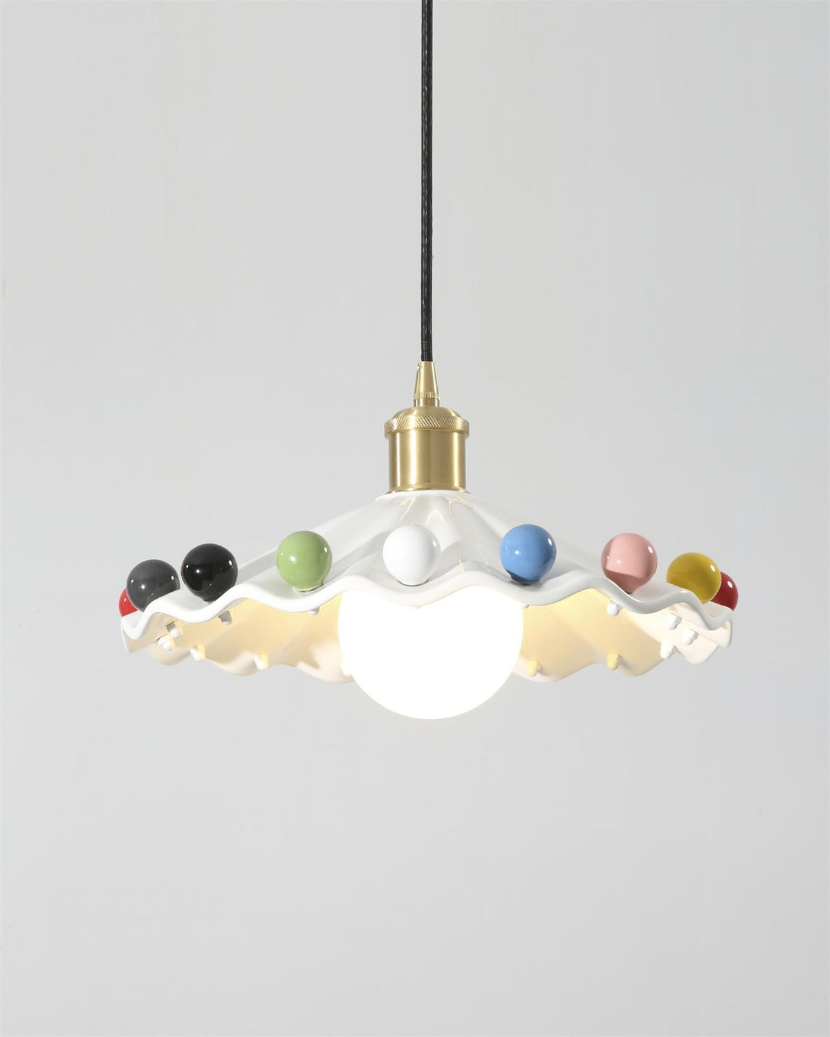Solvira hanglamp met golfvormige keramische kap