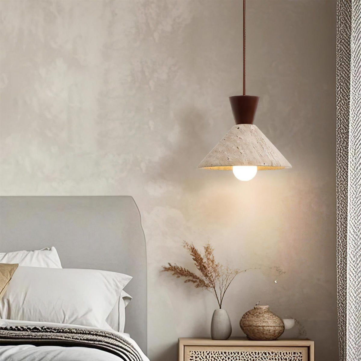 Caliva hanglamp met travertin kap in natuurlijke walnootkleur