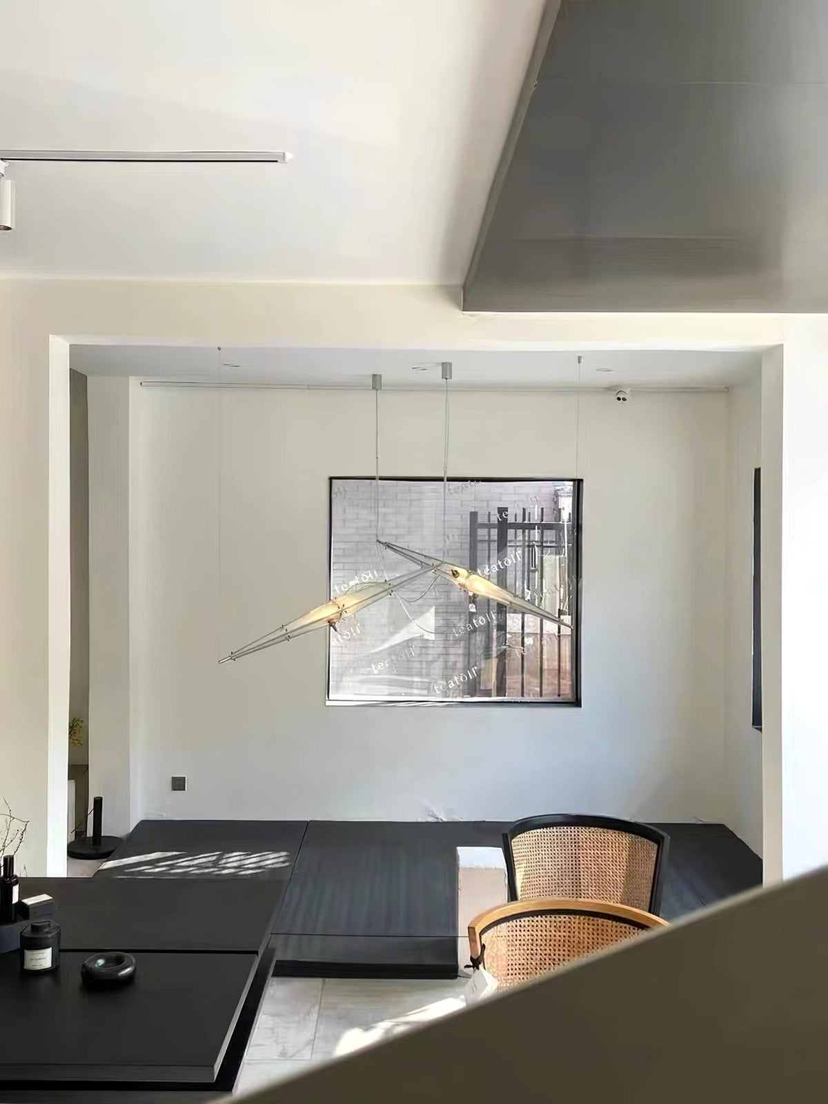 Adan moderne hanglamp met minimalistisch kunstwerk
