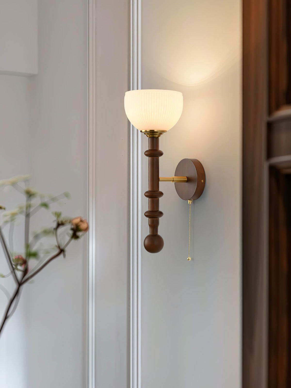 Hilda Roma elegantie wandlamp van hout