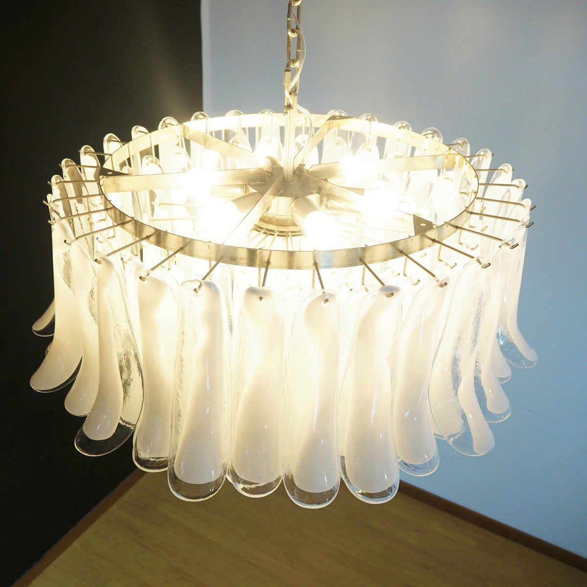 Thalion Kroonluchter Wit Murano-glas Bloemblaadjes Elegant