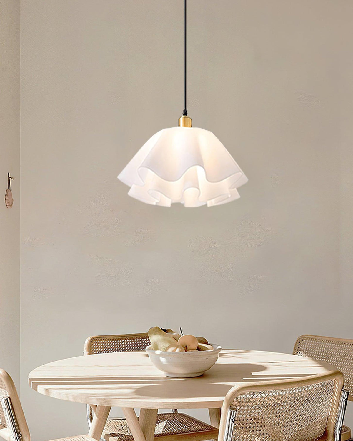 Vero Moderne hanglamp met bloemblaadjes