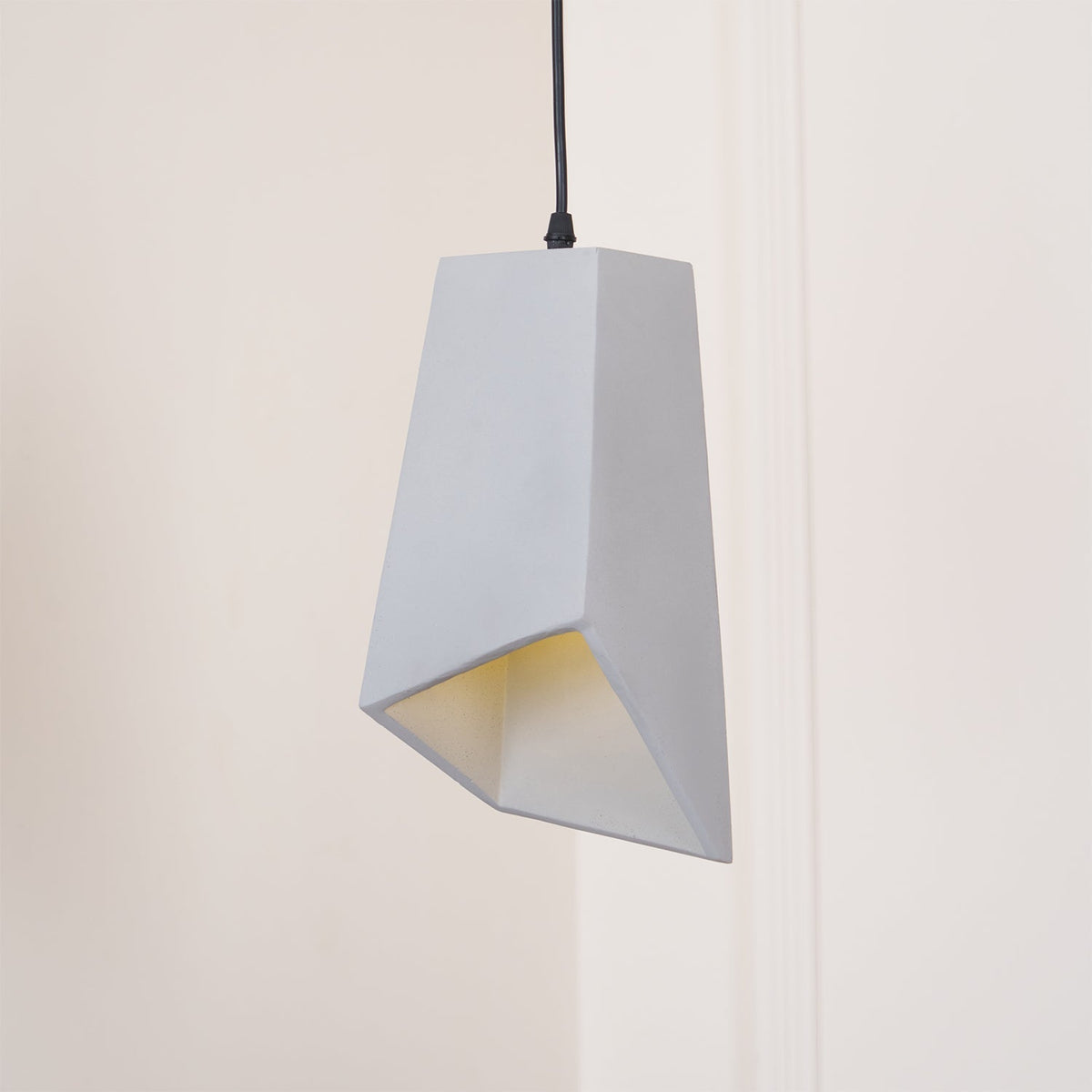 Geo industriële hanglamp van cement