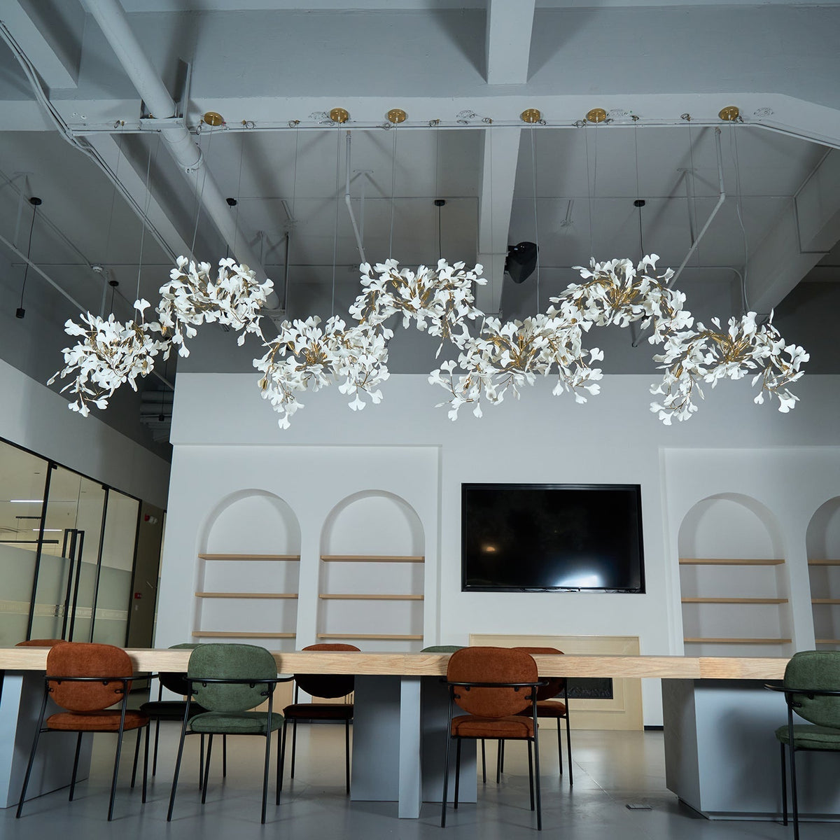 Ririxel hanglamp Gingko keramische bloemblaadjes goud
