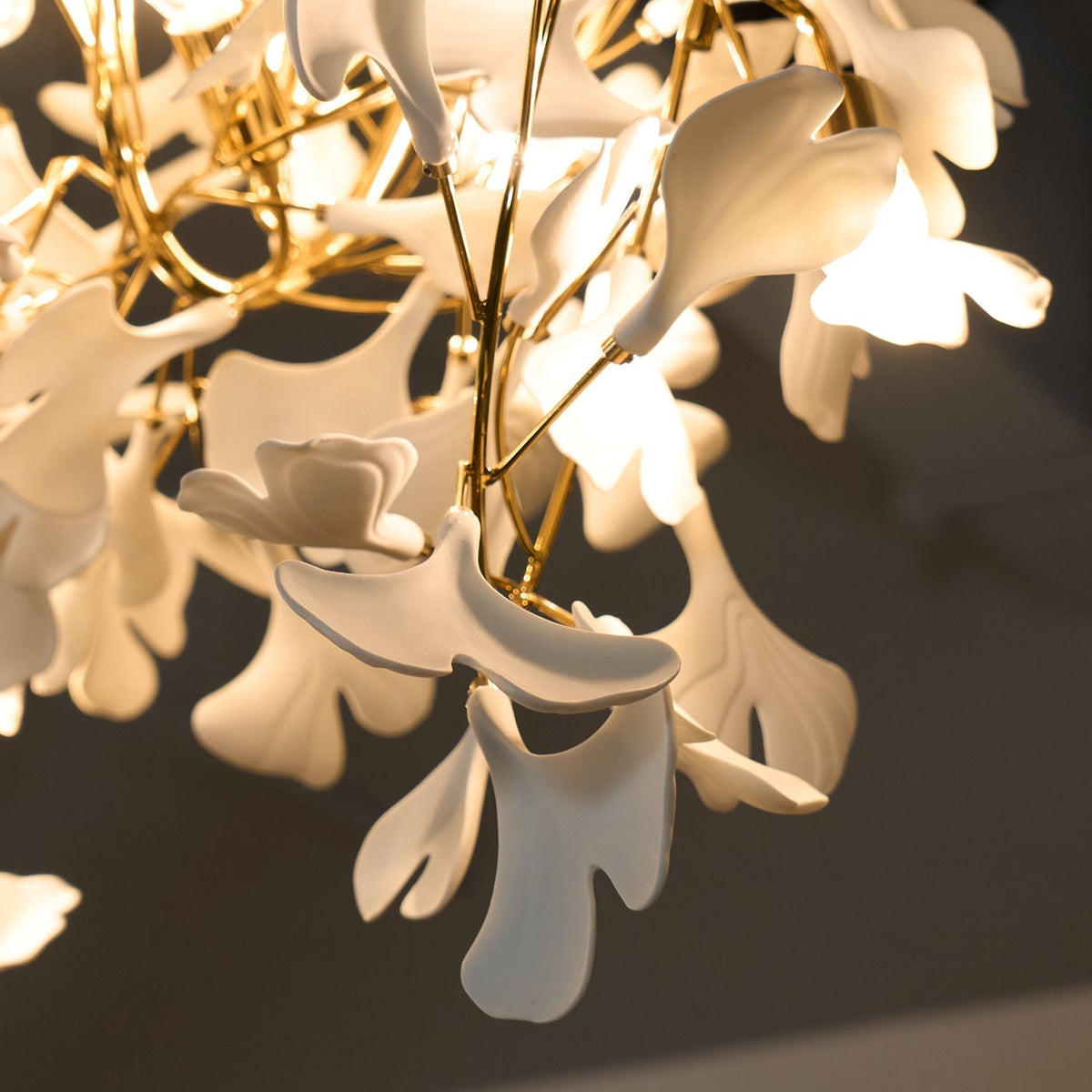 Ririxel hanglamp Gingko keramische bloemblaadjes goud