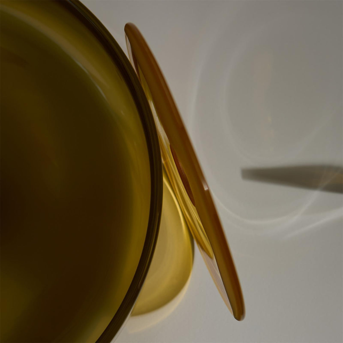 Diroxen plafondlamp oranje ring speels sculpturaal