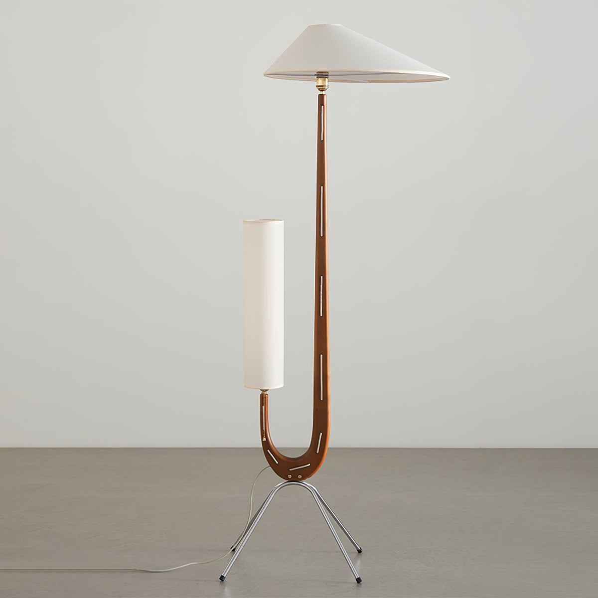 Novael vloerlamp van stof in Scandinavische stijl
