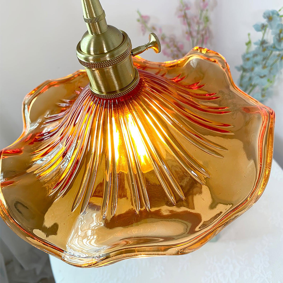 Lioralina Vintage hanglamp van messing en glas met goudkleurige afwerking en heldere kap