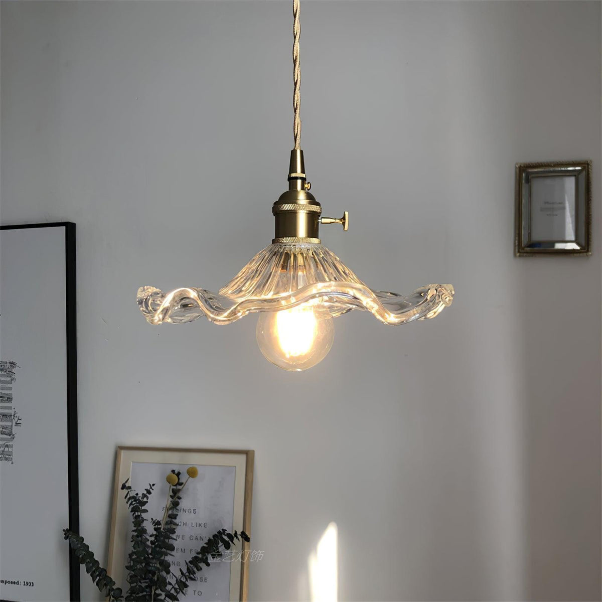 Lioralina Vintage hanglamp van messing en glas met goudkleurige afwerking en heldere kap