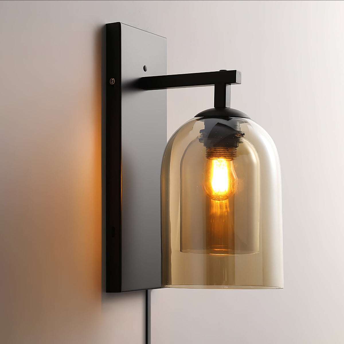 Celerira Noordse kunst Tubular wandlamp met stekker van glas