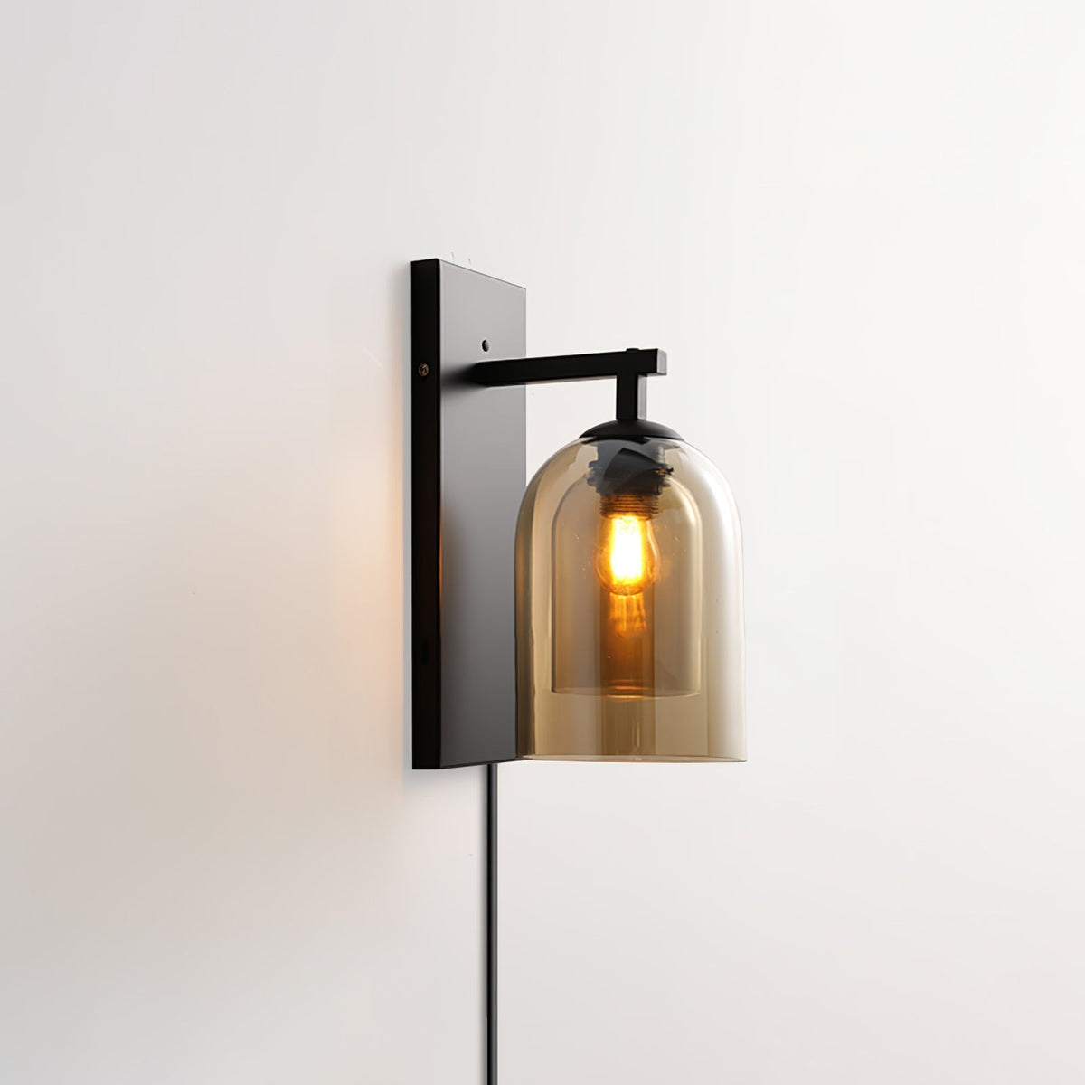 Celerira Noordse kunst Tubular wandlamp met stekker van glas