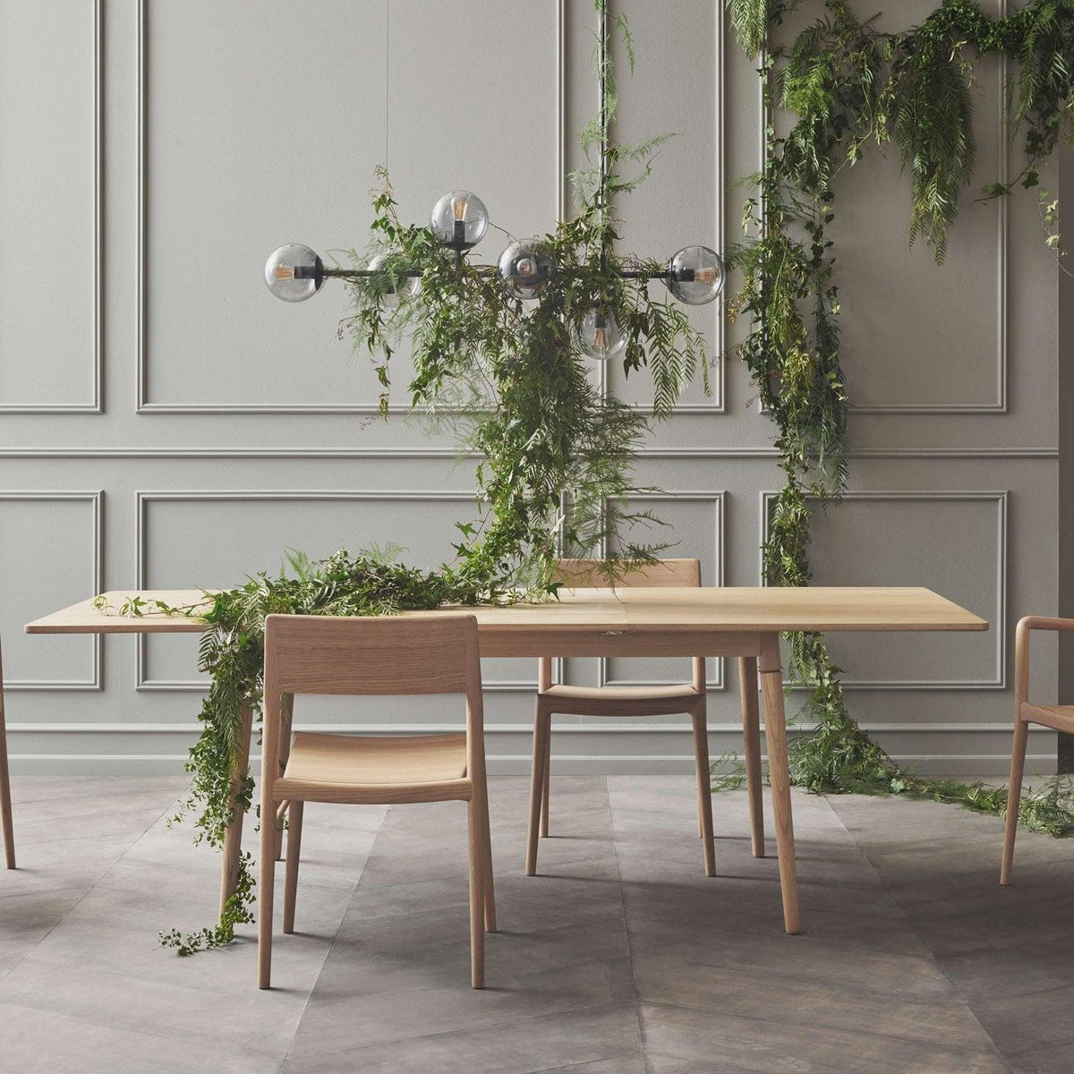 Yorvin hanglamp orb messing glas voor woonkamer