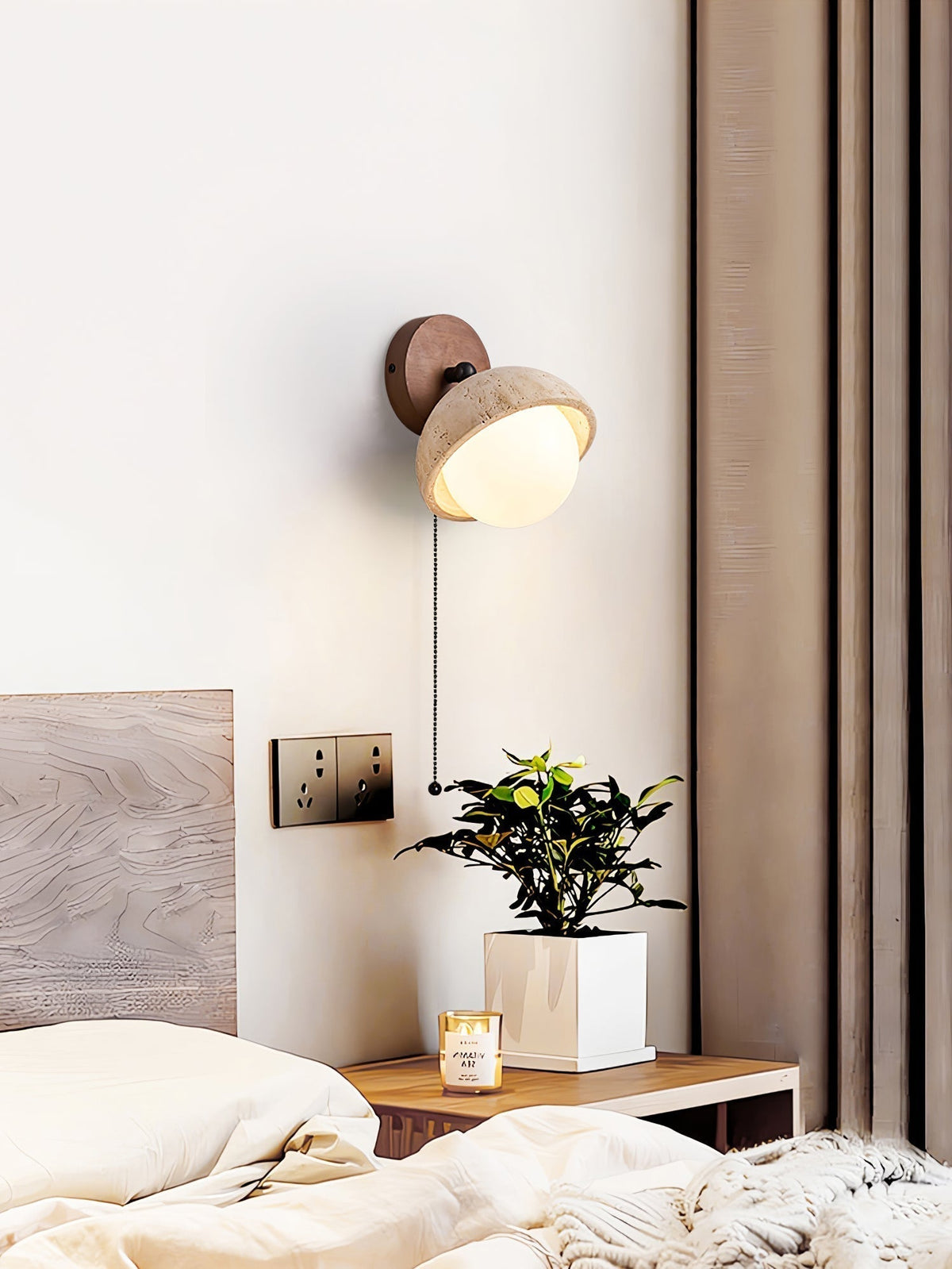 Cavix wandlamp met halve maan van geel travertin en walnoothout