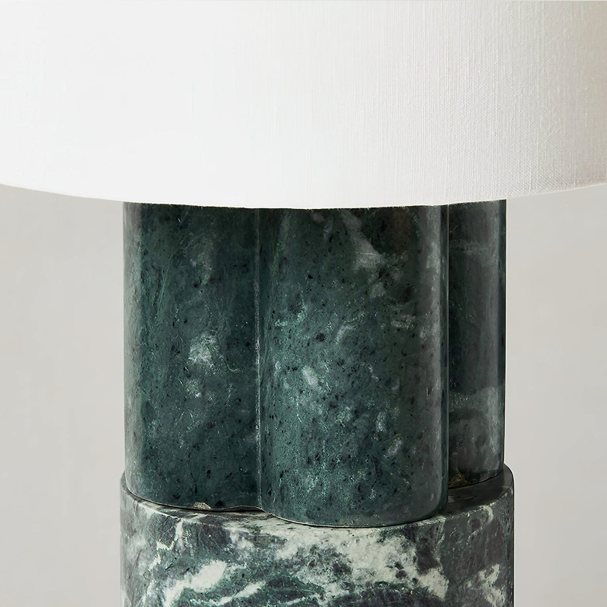 Petalielle Moderne tafellamp van marmer