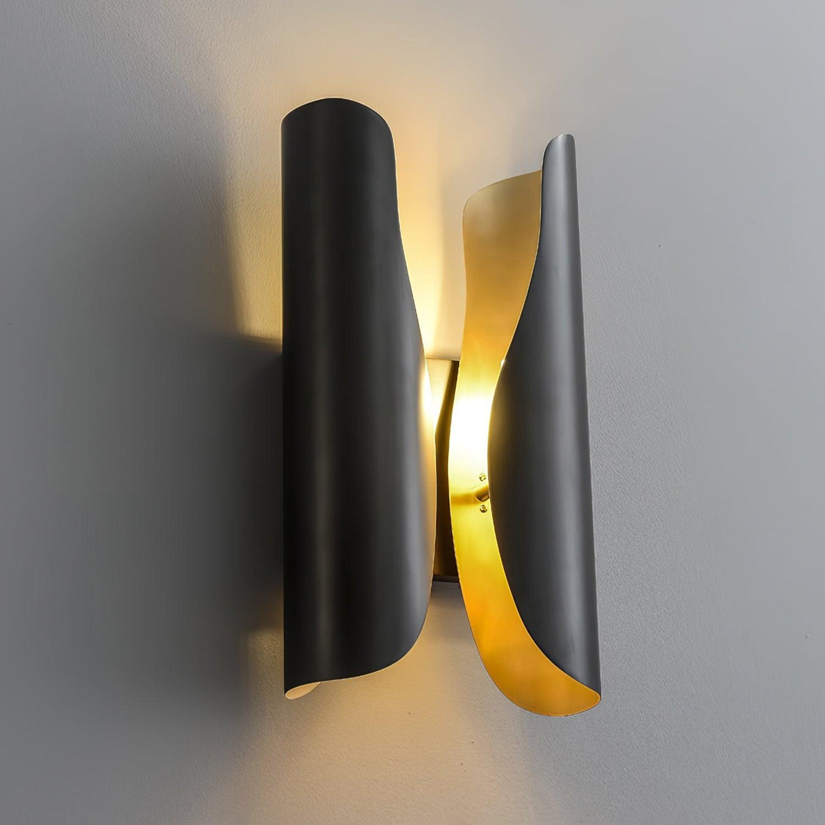 Solthren Guardian wandlamp